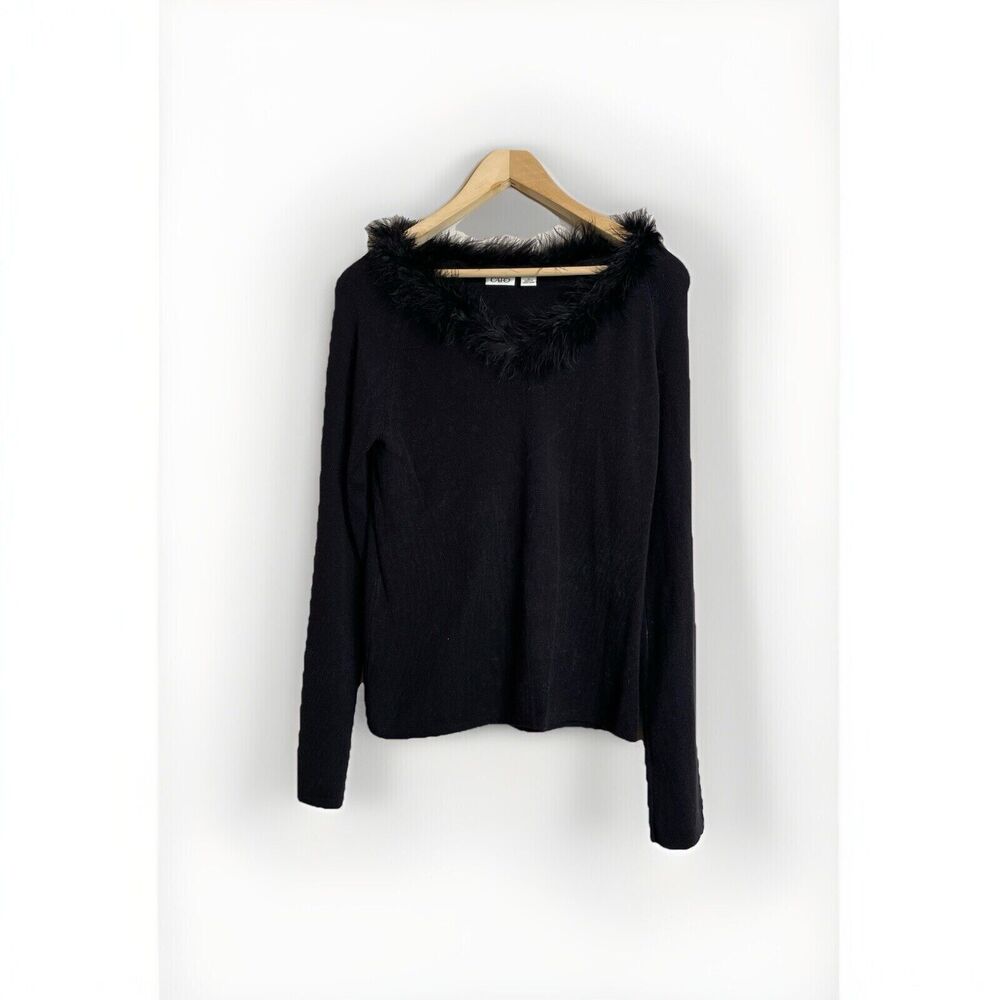 Chico's BLACK Size Medium Sweater Scooped Neck Pullover Feather Neckline Trim